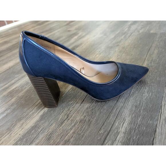 Ann Taylor Blue Suede Block Heels Pumps Size 7 M Pointed Toe - Picture 2 of 10
